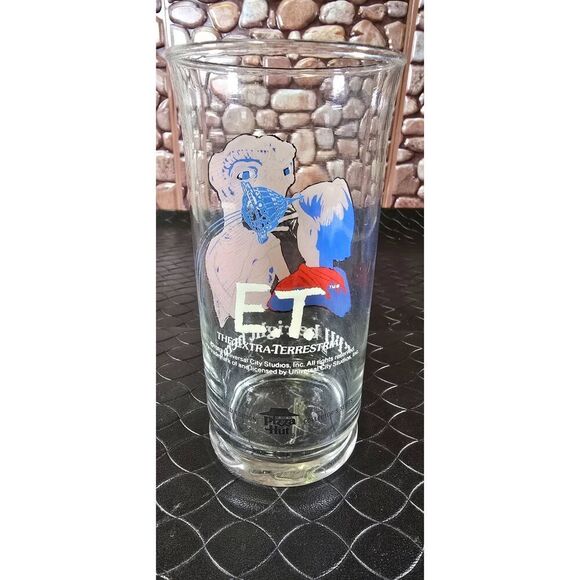 1982 Pizza Hut promotional glass featuring E.T. - Picture 3 of 6